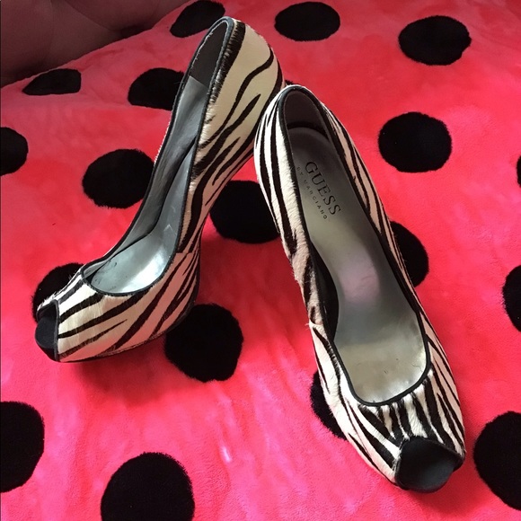Guess 🖤 Zebra print heels - Picture 2 of 8